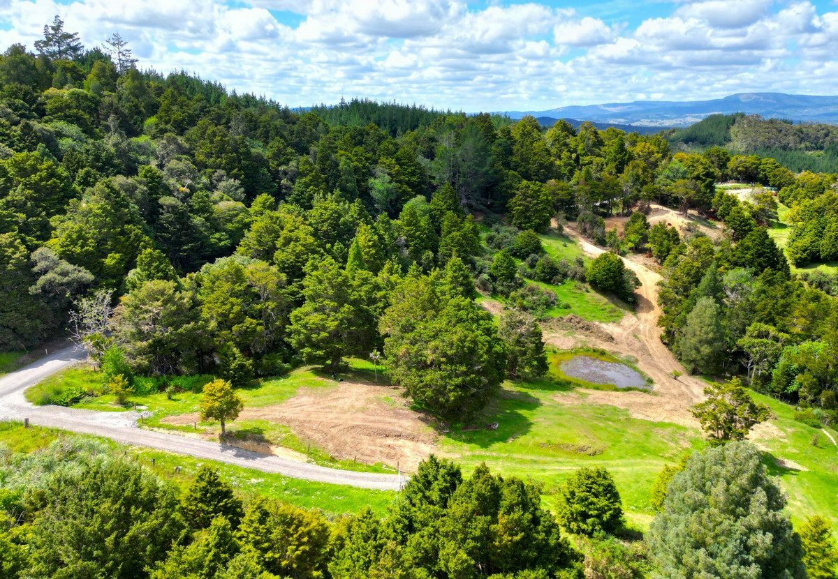 Picturesque 1.23ha Lifestyle Block – Stunning Rural & Mountain Views