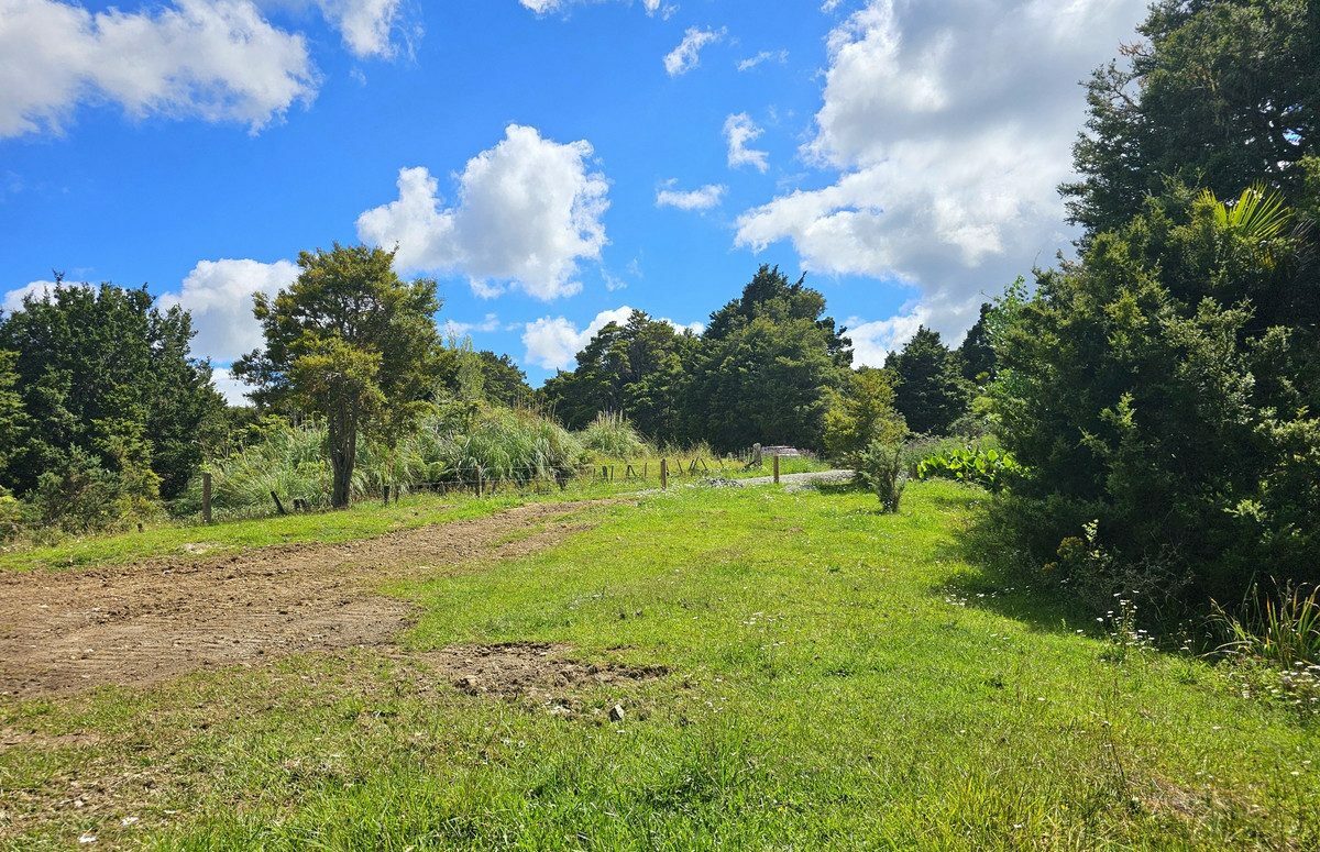 Picturesque 1.23ha Lifestyle Block – Stunning Rural & Mountain Views