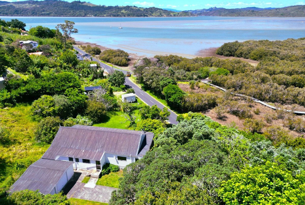 Lovely Rawene Pioneer Style Home