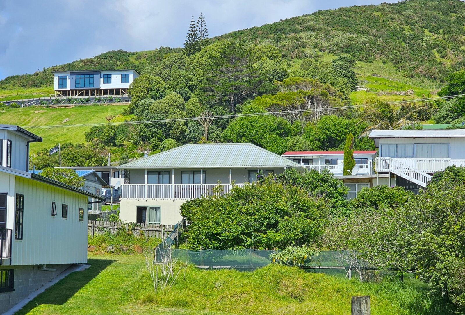 Opononi water views location