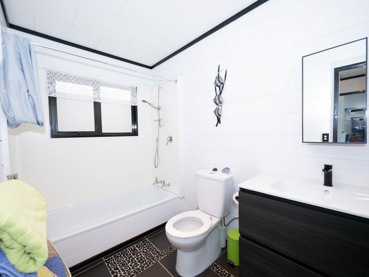 Sun-Soaked Sanctuary with Space & Heart