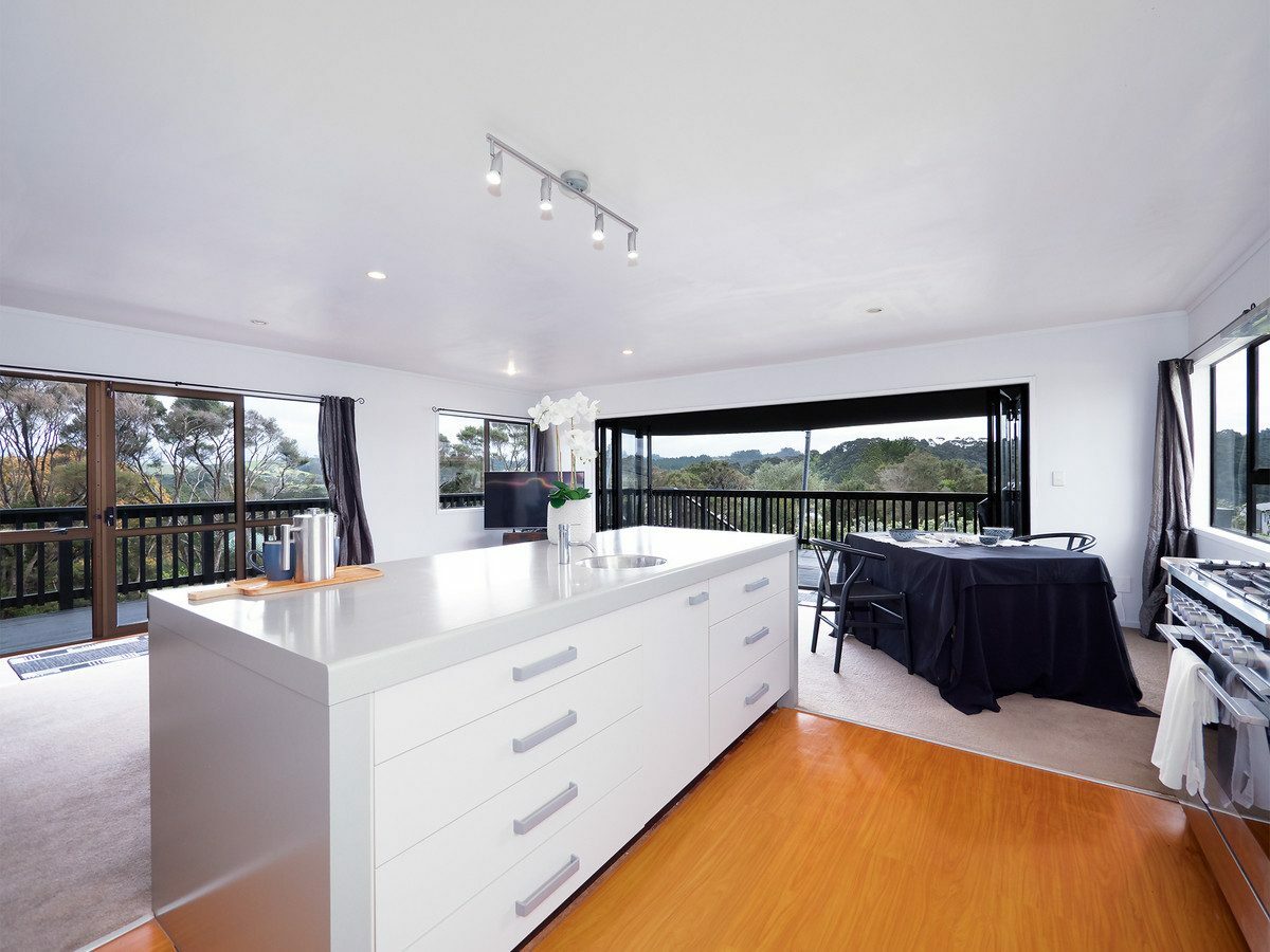 Sunlit Family Sanctuary in the Heart of Haruru