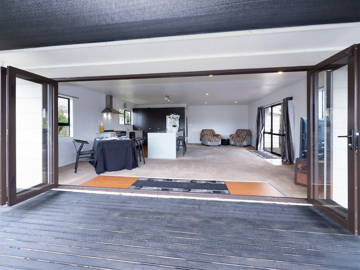 Sunlit Family Sanctuary in the Heart of Haruru