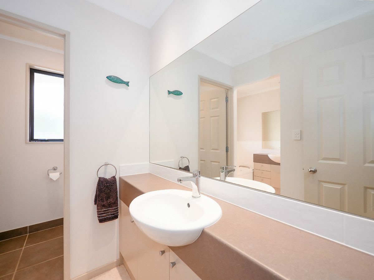 Sun-Filled Single-Level Living in the Heart of Paihia