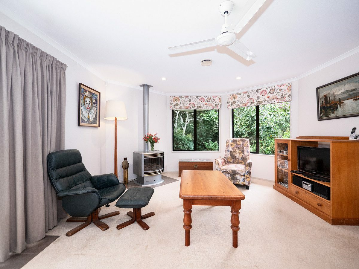 Sun-Filled Single-Level Living in the Heart of Paihia