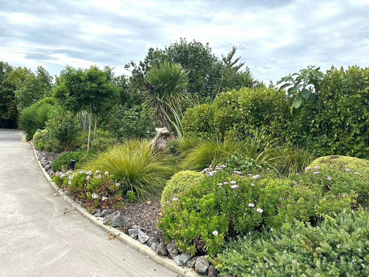 Build the Dream – Secure, Sunny & Seriously for Sale