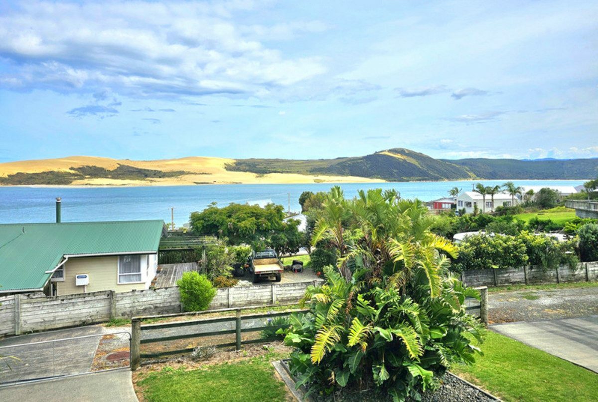 Beach Walks & Serious Value