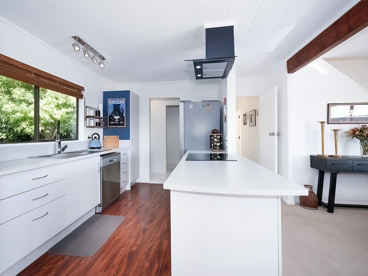 Coastal Charm, Space and Possibilities