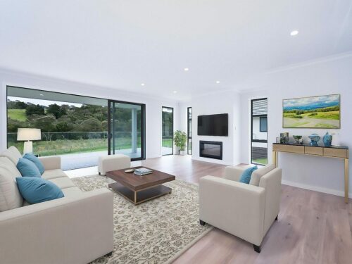 Stylish and Luxurious New Family Retreat Awaits!