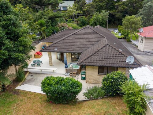 Sun-Filled Single-Level Living in the Heart of Paihia